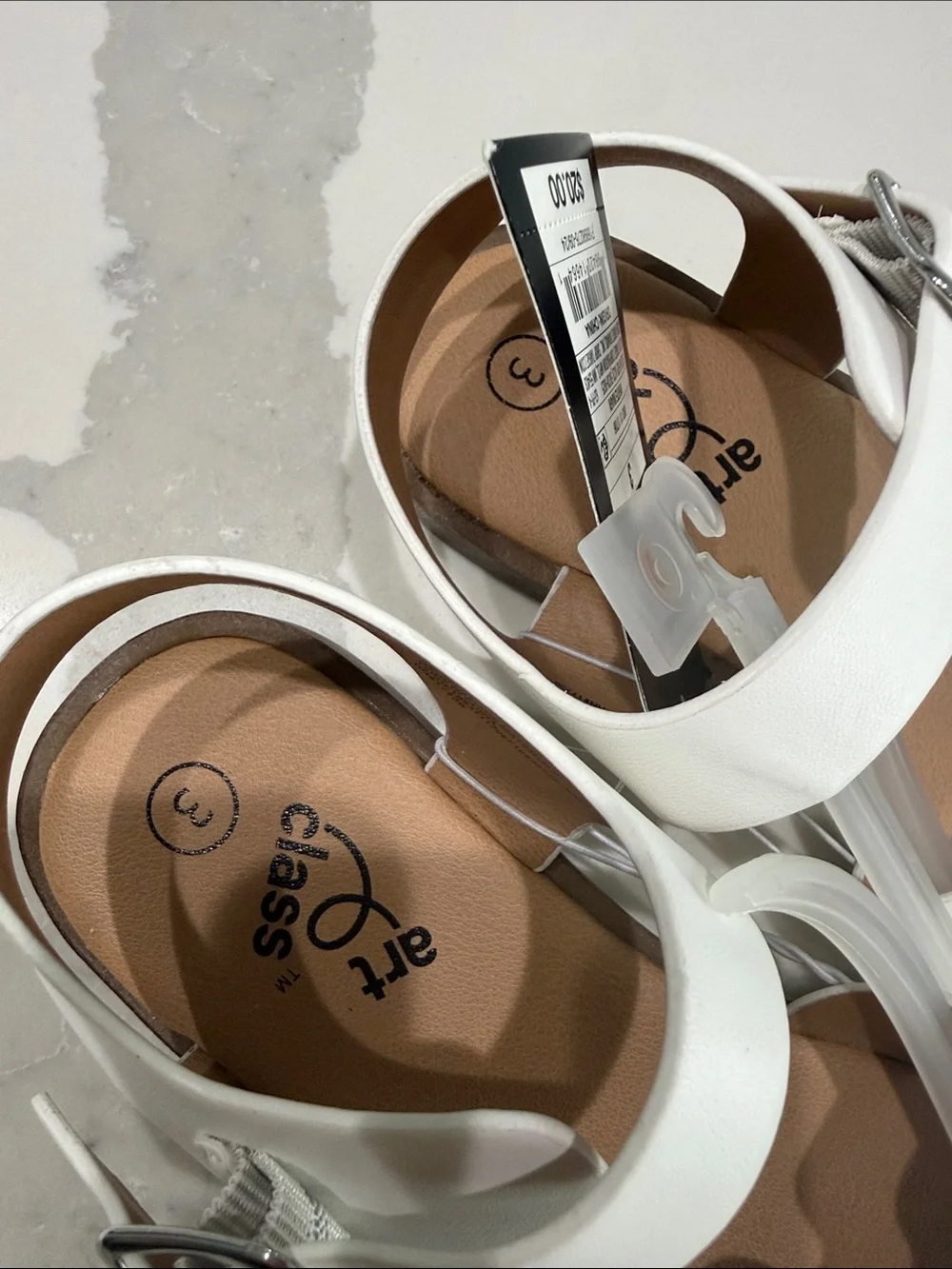 art class White Leather Look Girls Sandals